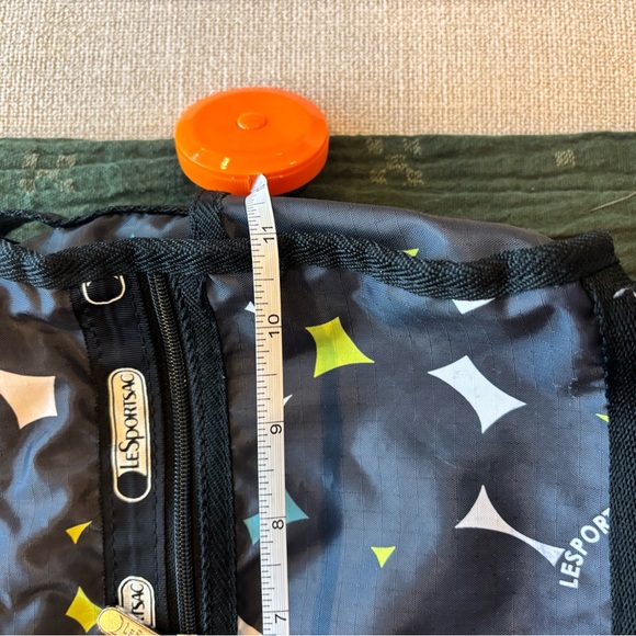 Lesportsac Gray and Blue Patterned Messenger Bag - Picture 4 of 9